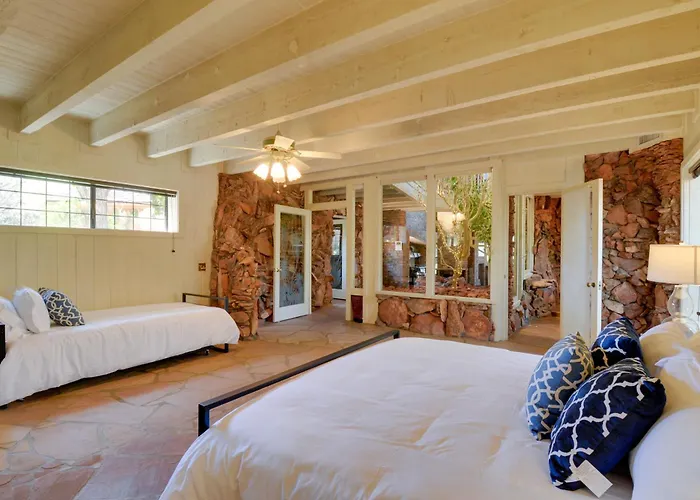 Stone Manor | Hot Tub Red Rock Views | Guest Ferienhaus *