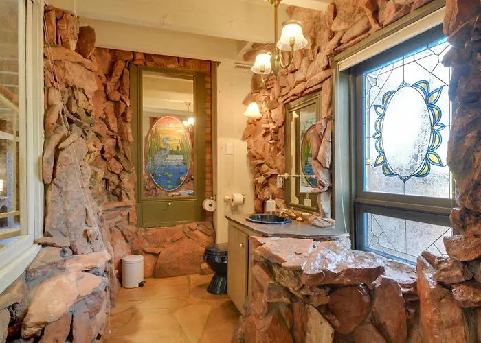 Stone Manor | Hot Tub Red Rock Views | Guest Sedona
