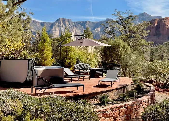 Stone Manor | Hot Tub Red Rock Views | Guest *